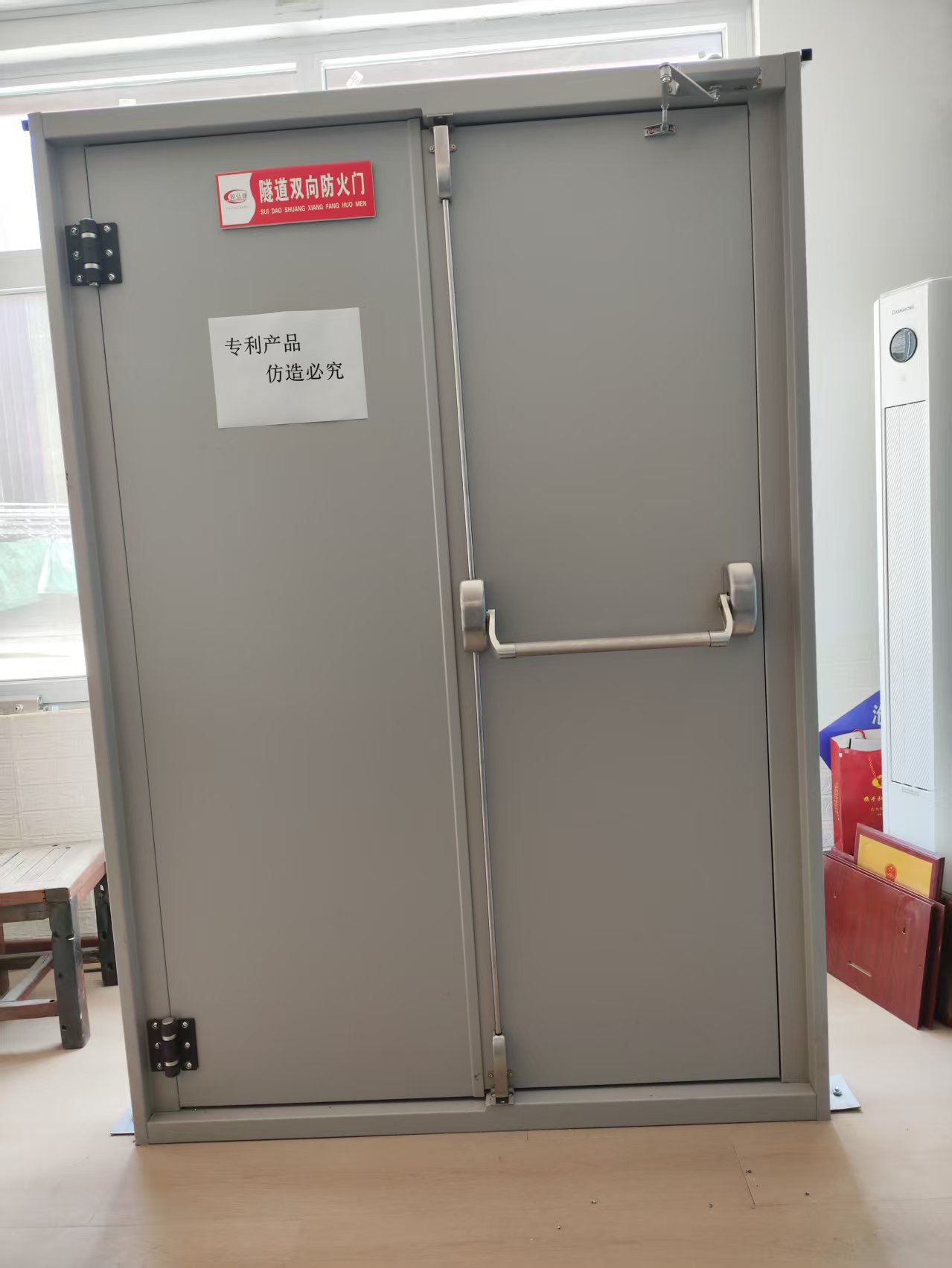 ���������T